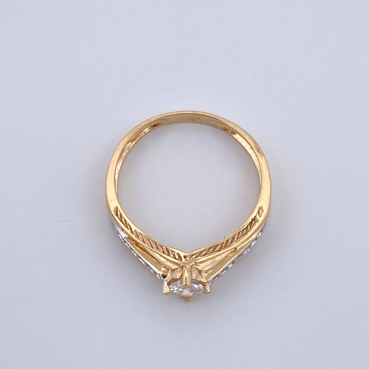 Anillo Solitario Puente 2.3gr / T6 3/4 / Oro 18K $