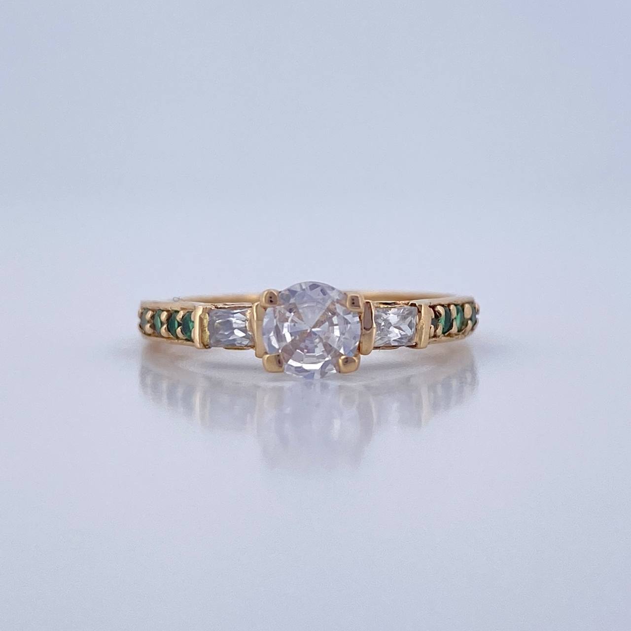 Anillo Solitario Trio 2.1gr / T6 / Oro 18K $