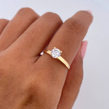 Anillo Solitario 1.45gr / T5 1/2 / Oro 18K $