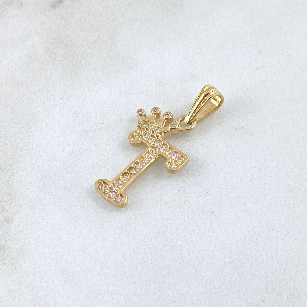 Dije Letra T Corona 1.25gr / 2.5cm / Circones Blancos Oro Amarillo 18K