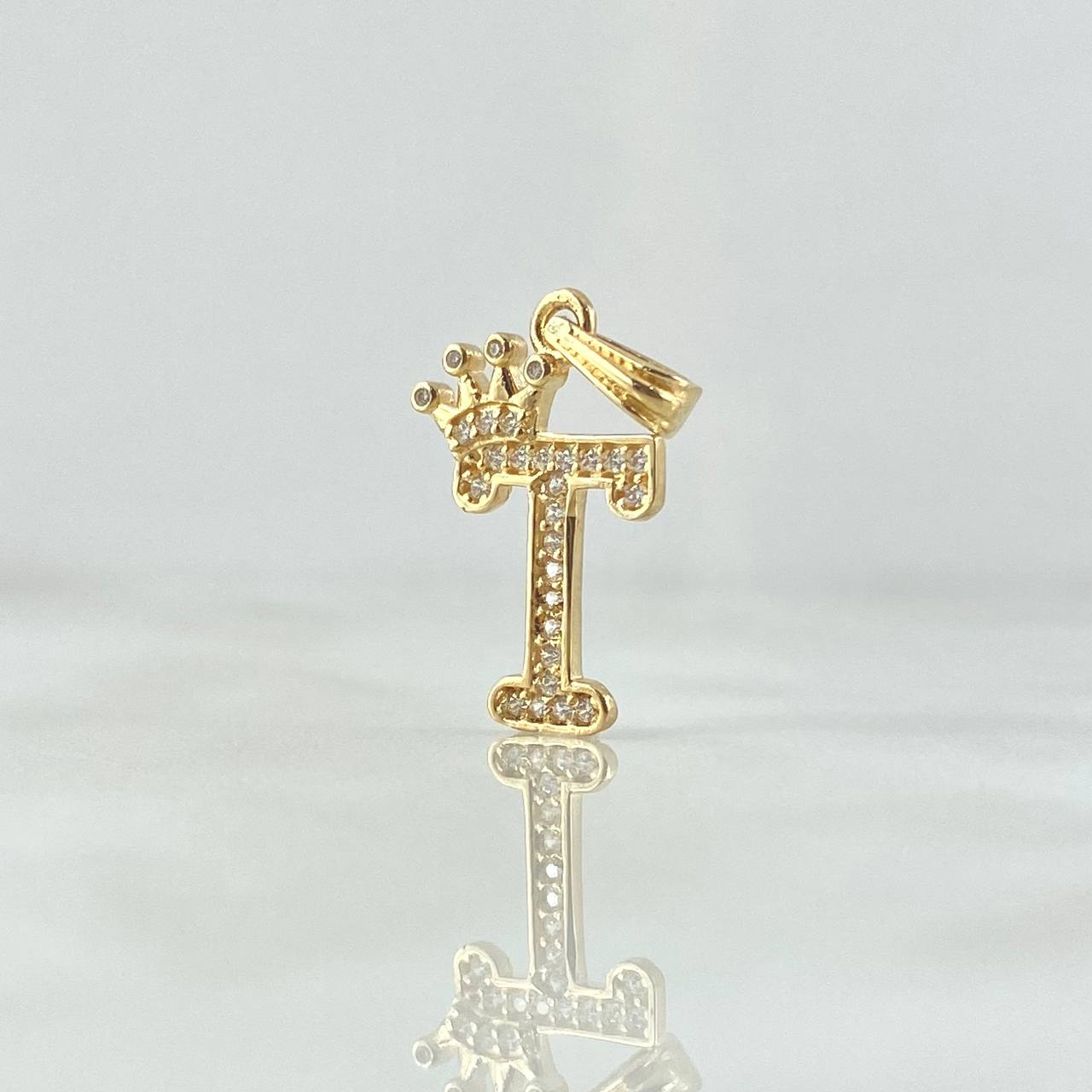 Dije Letra T Corona 1.3gr / 2.5cm / Circones Blancos Oro Amarillo 18K