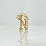 Dije Letra N Corona 1.55gr / 2.5cm / Circones Blancos Oro Amarillo 18K