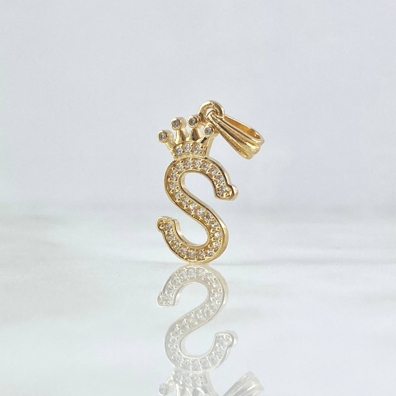 Dije Letra S Corona 1.35gr / 2.5cm / Circones Blancos Oro Amarillo 18K ©