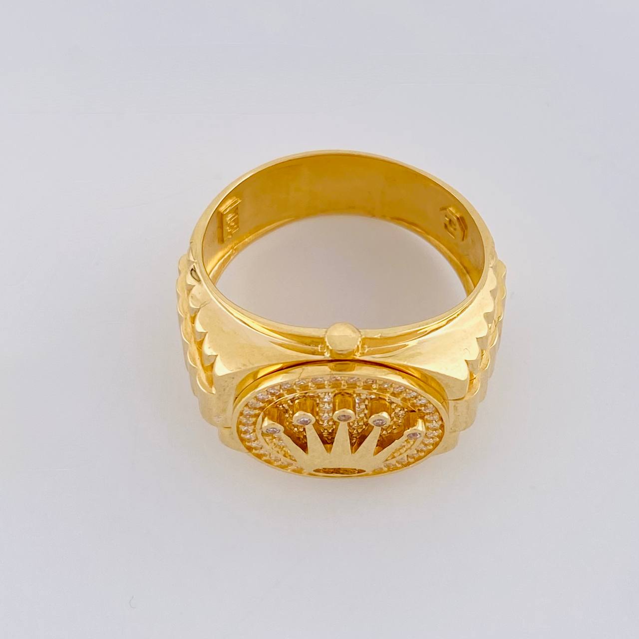 Anillo Corona Real 5.8g / T10 1/2 Oro Amarillo 18K