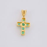 Dije Cruz Tupida Esmeraldas 22pts 0.45g / 1.4cm Oro Amarillo 18K