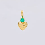 Dije Corazón Rayado Esmeralda 6pts 0.3g / 1.3cm Oro Amarillo 18K