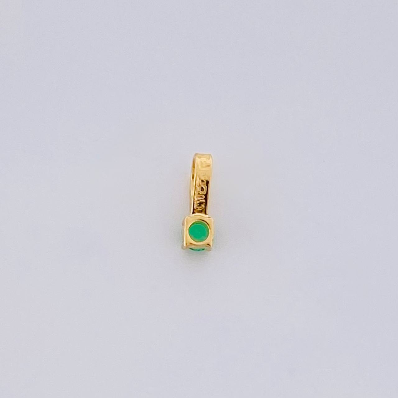 Dije Circulo Esmeralda 3pts 0.1g / 0.6cm Oro Amarillo 18K
