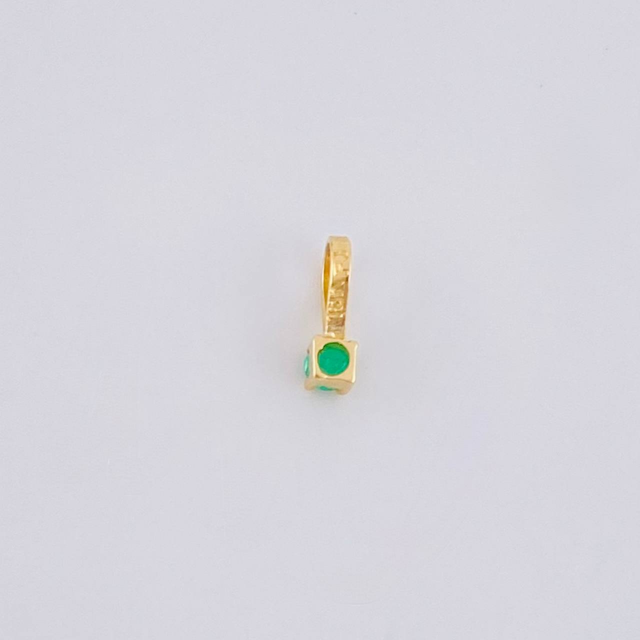 Dije Circulo Esmeralda 4pts 0.15g / 0.7cm Oro Amarillo 18K