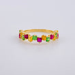 Anillo Carril Fucsias Verdes Amarillos Zafiros 95pts 1.95g / T4 1/2 Oro Amarillo 18K