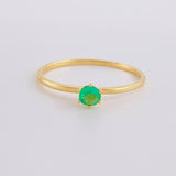 Anillo Solitario Seis Garras Esmeralda 10pts 0.85g / T5 1/4 Oro Amarillo 18K