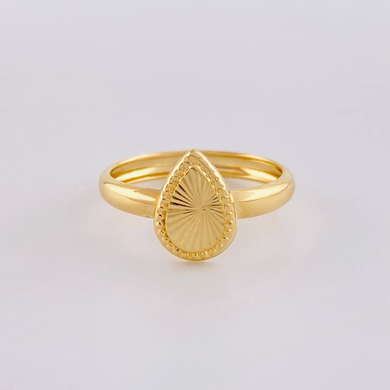 Anillo Gota Diamantada 0.95g / T5 1/4 Oro Amarillo 18K
