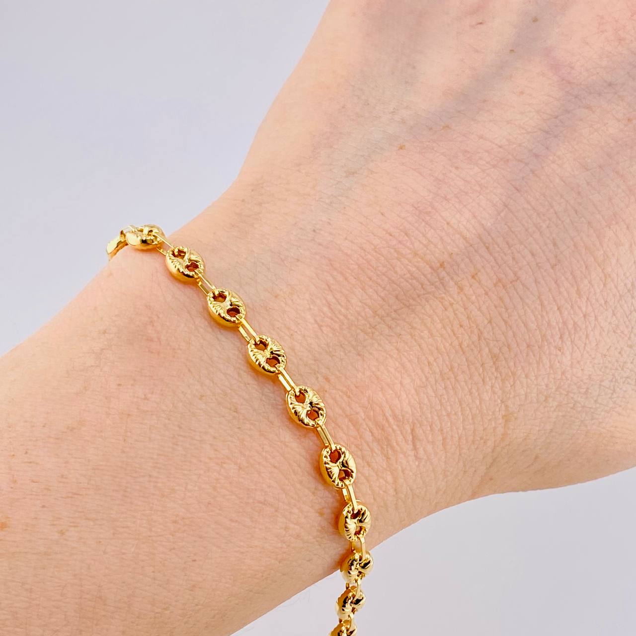 Pulso GC Diamantado 2.9g / 17cm / 4.5mm Oro Amarillo 18K