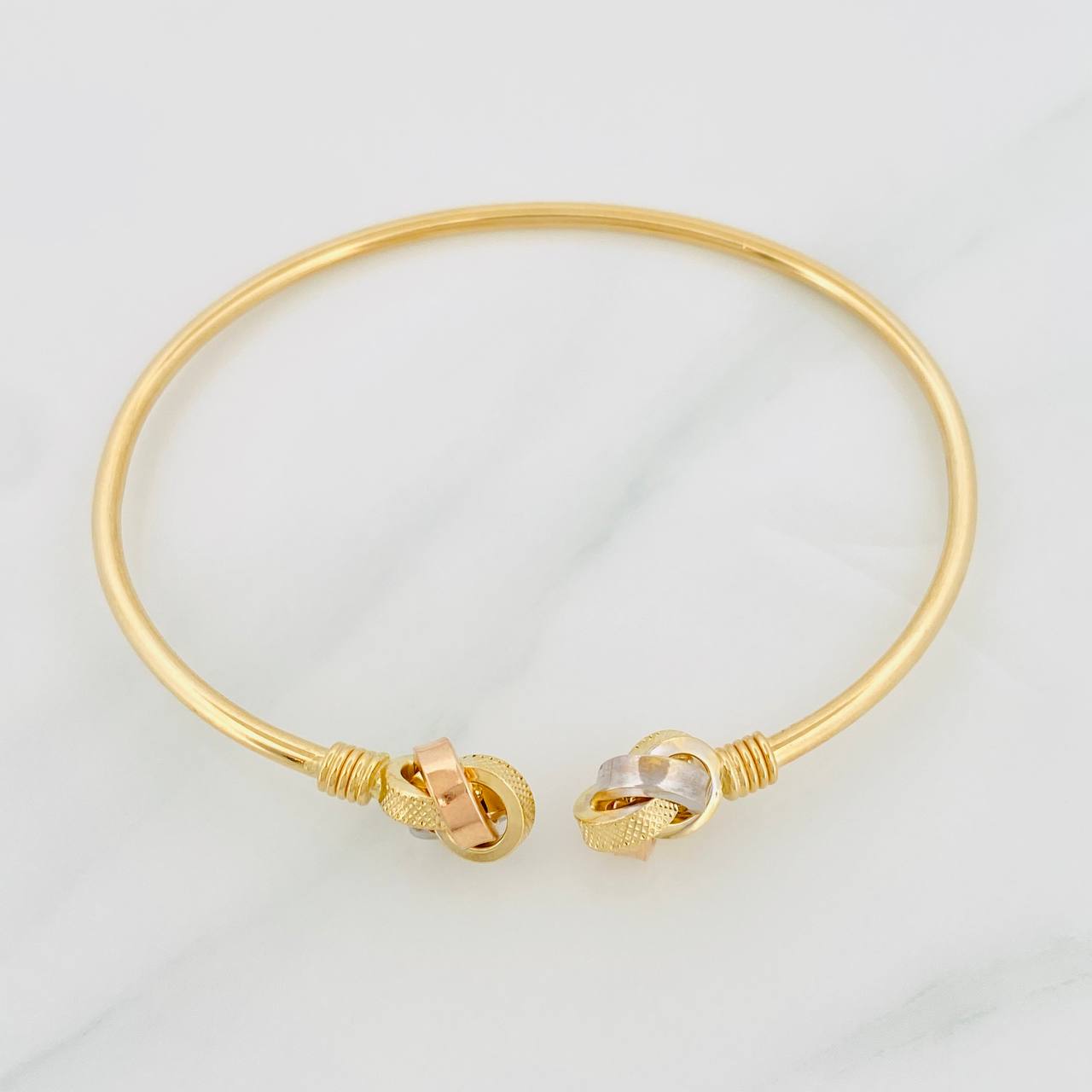 Pulso Aro Nudo 4.3g / 19cm / 2.1mm Tres Oros 18K