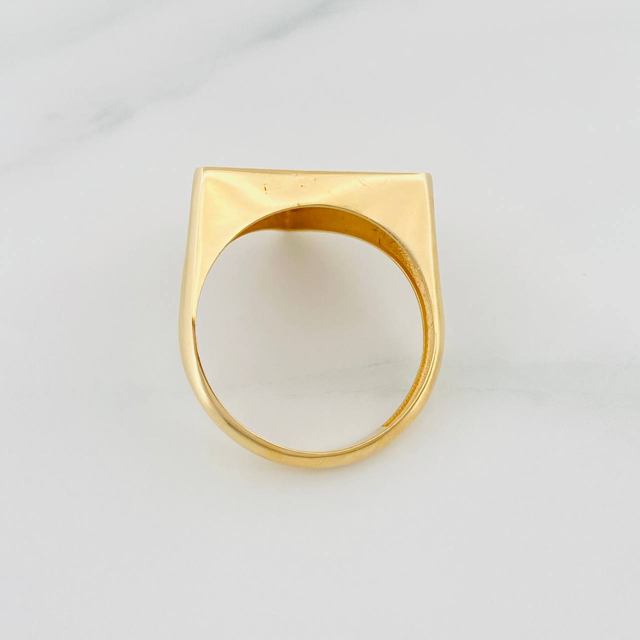 Anillo Sello Triangular 3.4g / T8 Oro Amarillo 18K