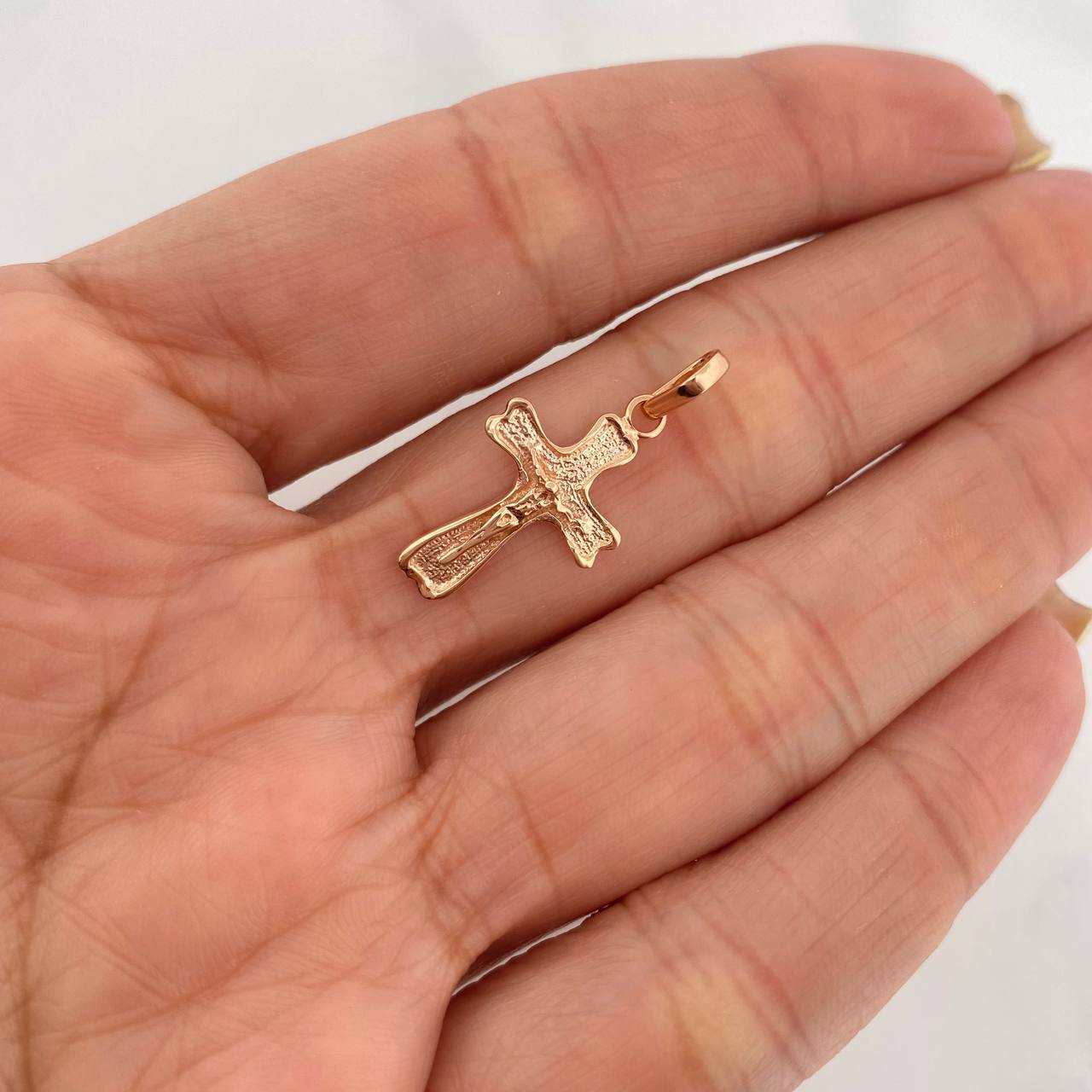 Dije Cruz Cristo 1.25g / 2.7cm Oro Rosa 18K
