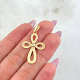 Dije Cruz Floreada 2.7gr / 3.7cm / Oro Amarillo 18K