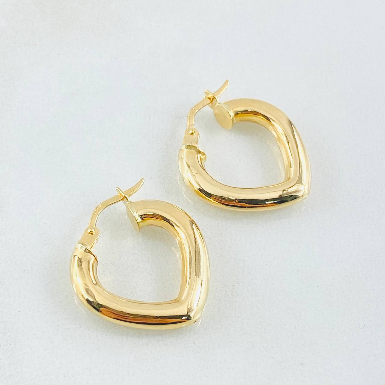 Candongas Corazon 2.4gr / 2.1cm / Oro Amarillo 18K *