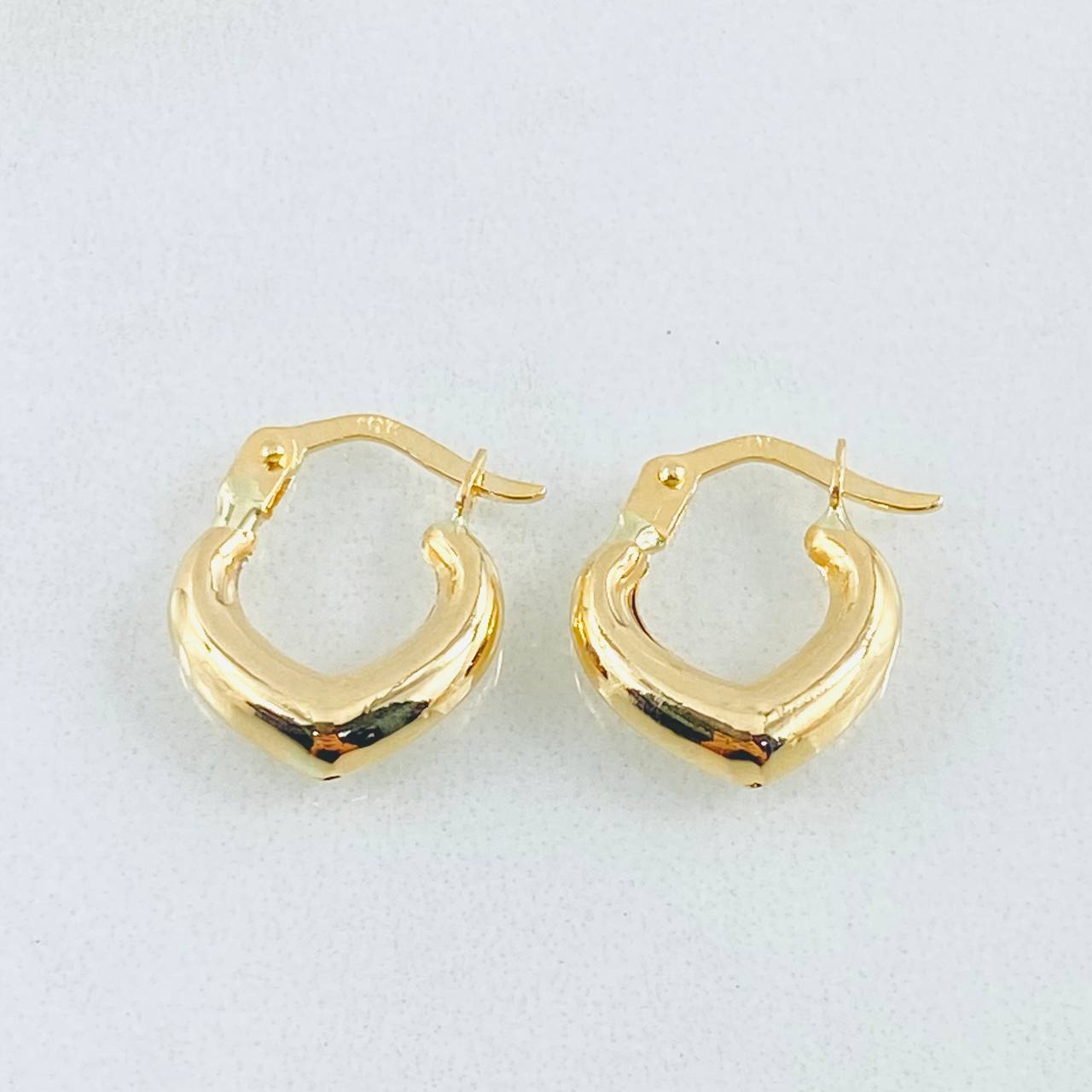 Candongas Corazon 1.05gr / 1.5cm / Oro Amarillo 18K