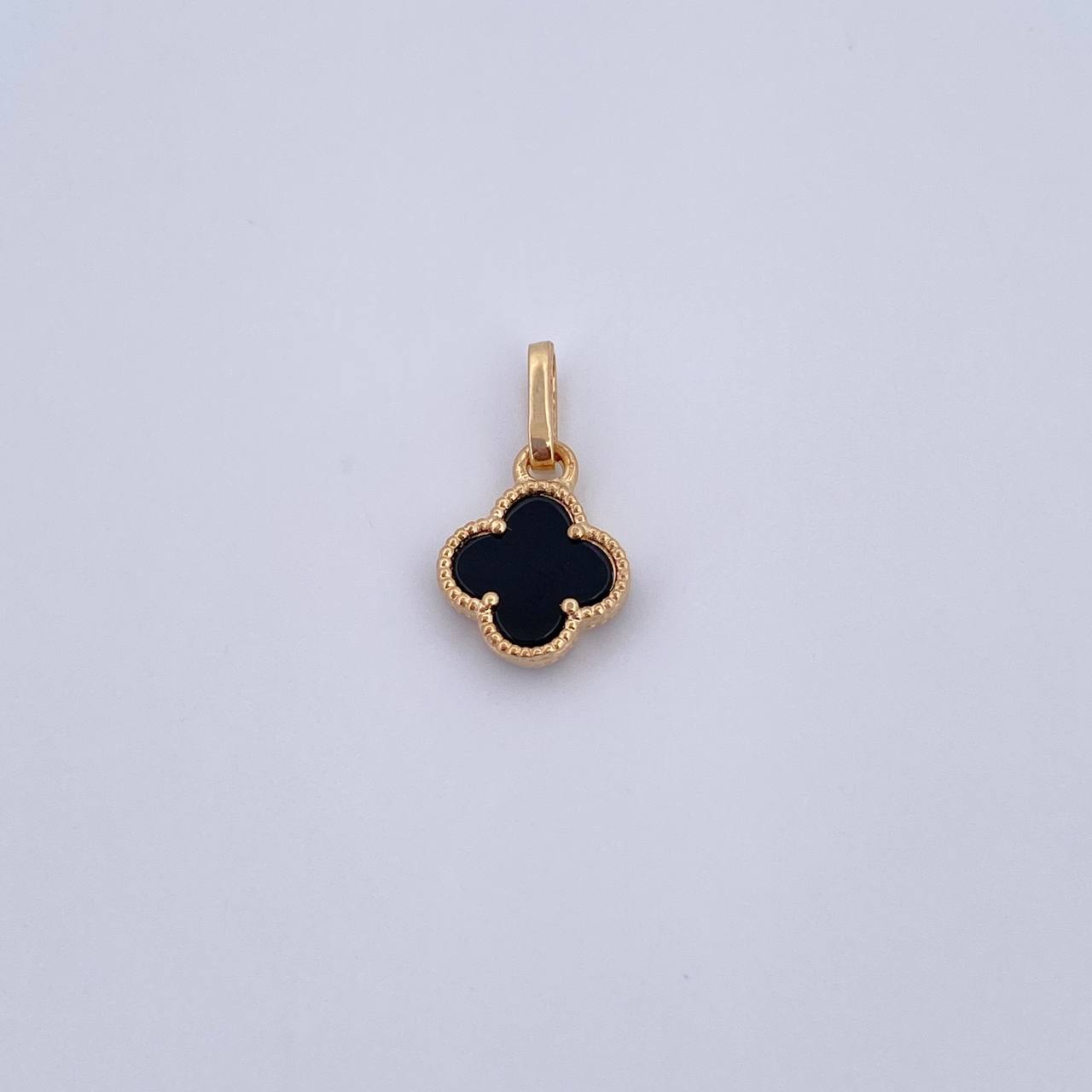 Dije Trebol 1gr / 1.7cm / Onix Negra Oro Amarillo 18K &