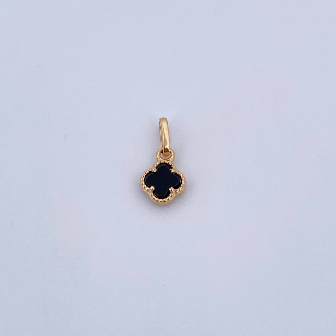 Dije Trebol 0.8gr / 1.5cm / Onix Negra Oro Amarillo 18K &