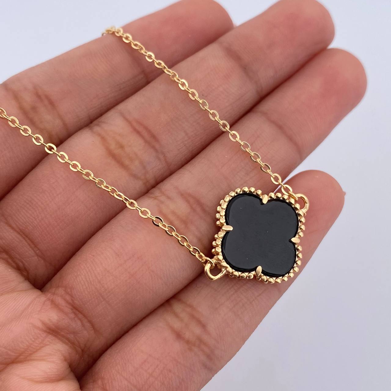 Cadena Aro Seguido Trebol 5.95gr / 43.2cm / 1.4mm Onix Negra Oro Amarillo Nac.Esp. 18K &