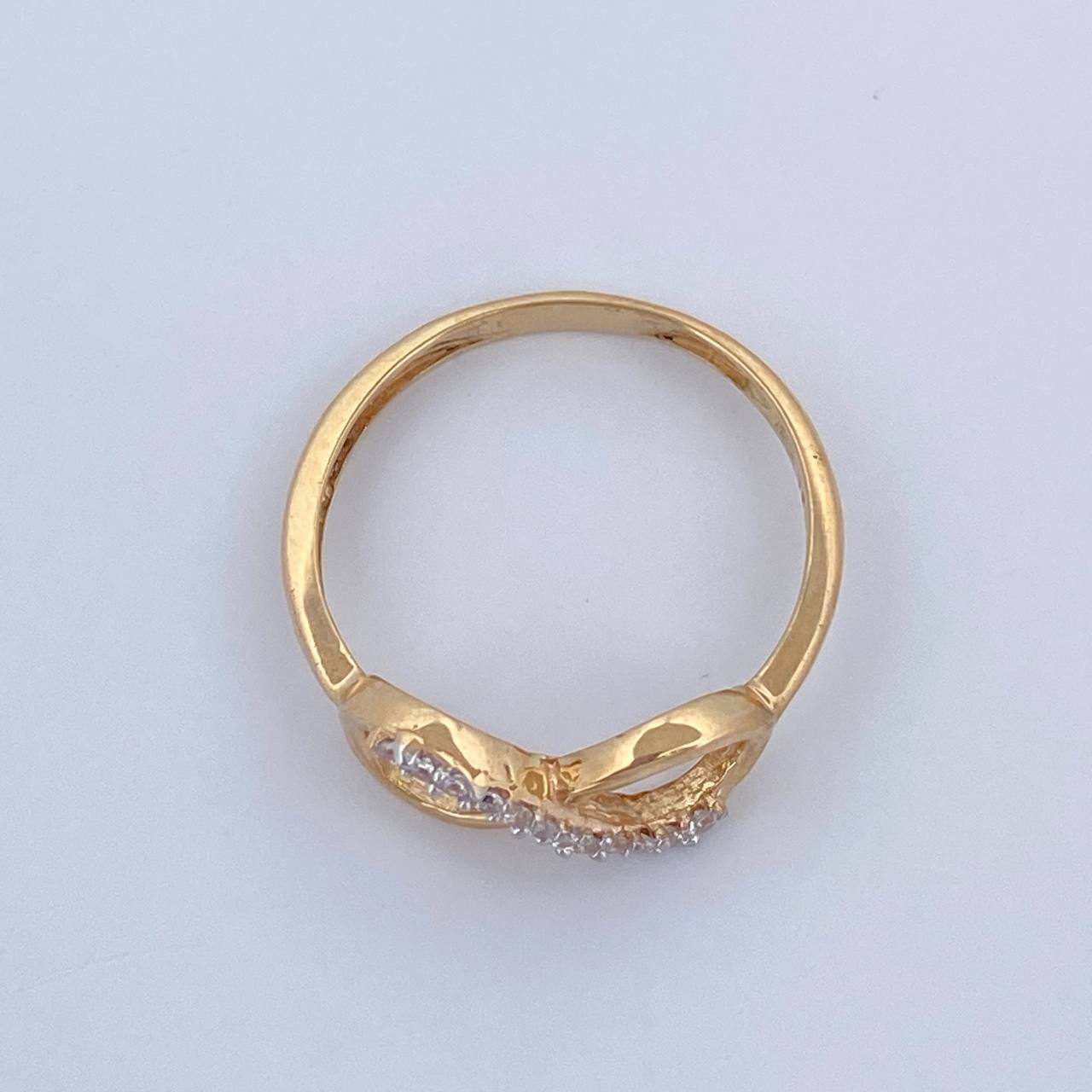 Anillo Infinito 1.55gr / T5 3/4 / Oro 18K $