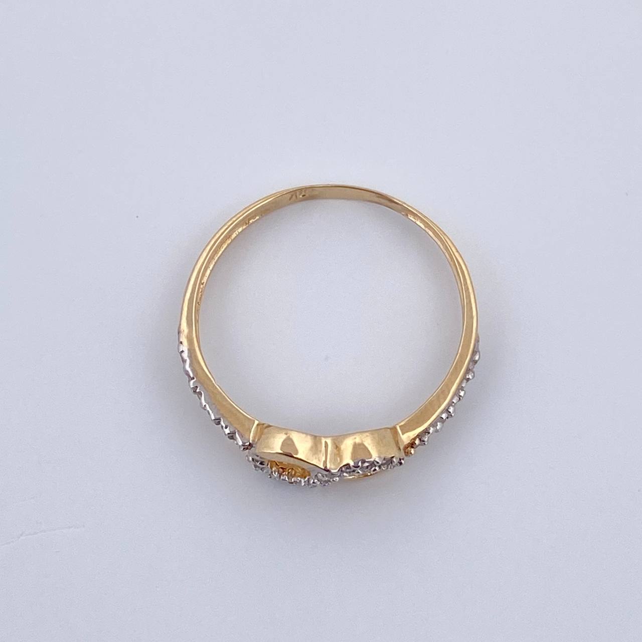 Anillo Infinito 1.55gr / T6 / Oro 18K $