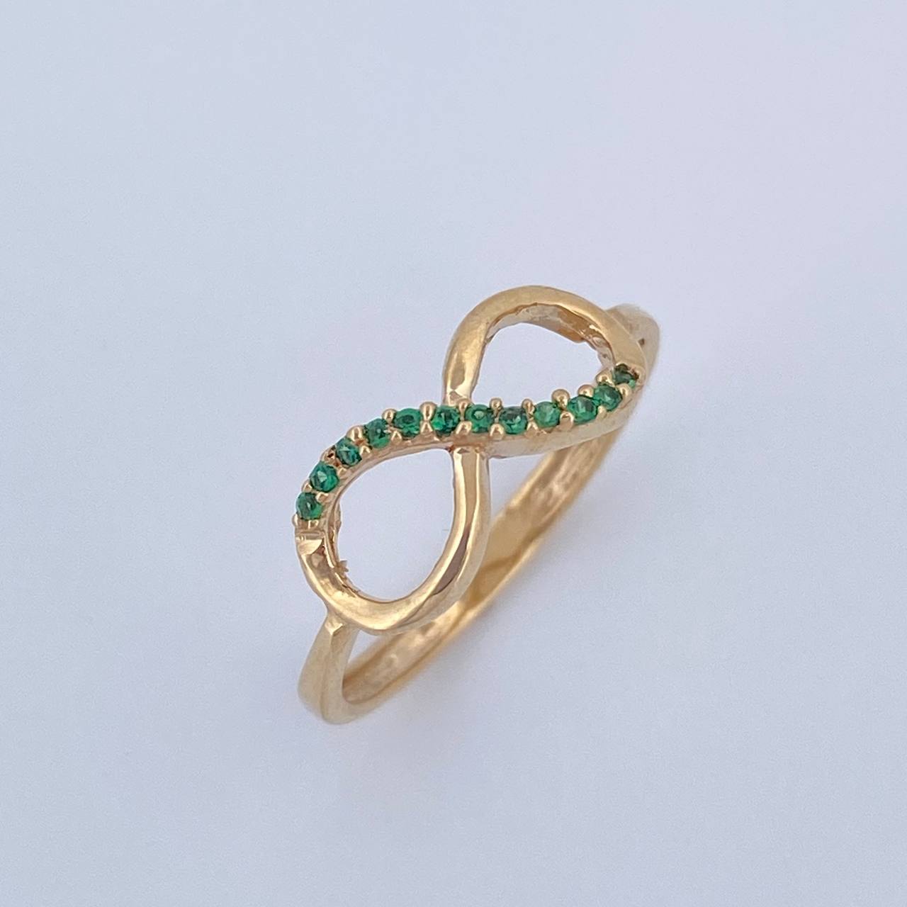 Anillo Infinito 1.5gr / T5 3/4 / Oro 18K $