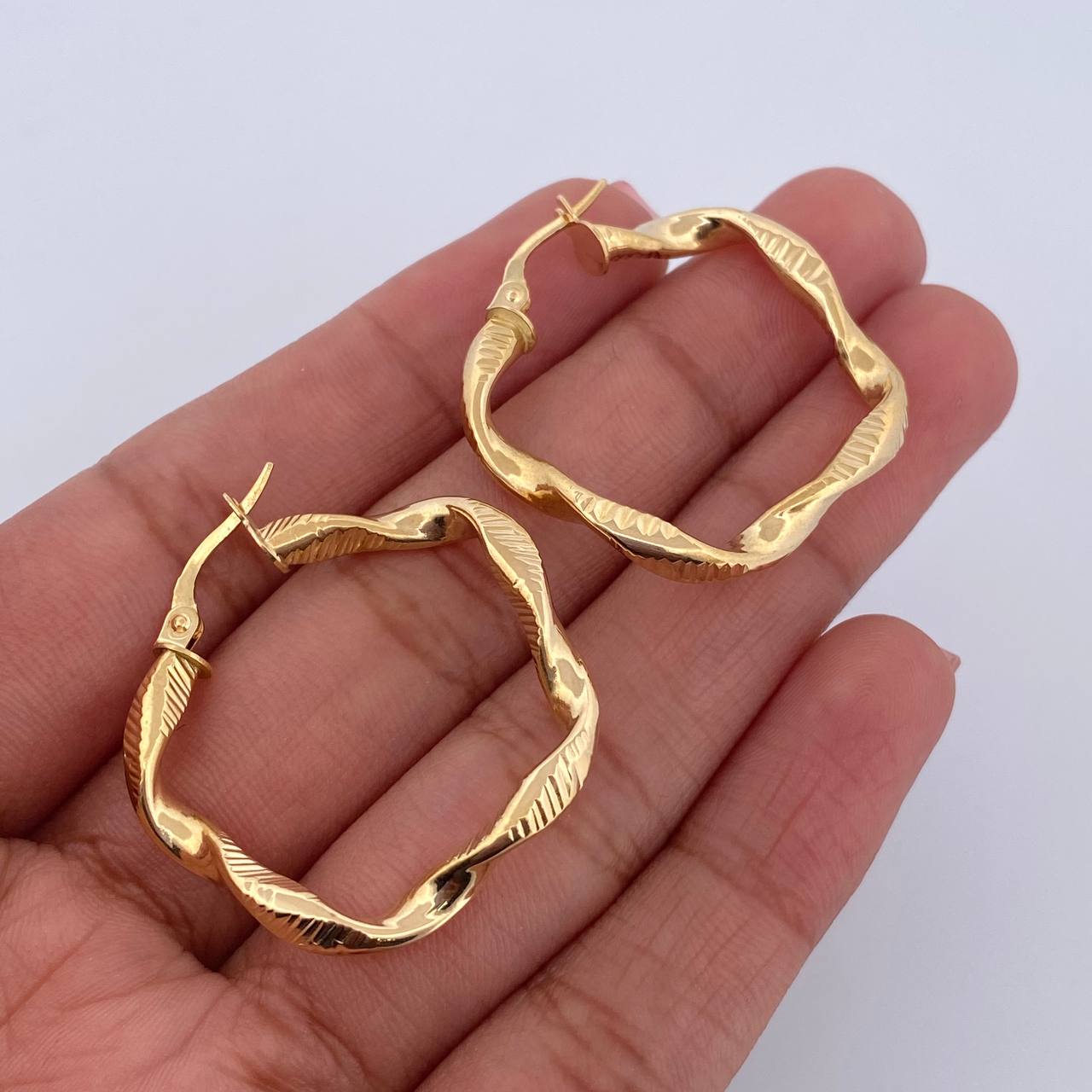 Candongas Milu 2.85gr / 3cm / Entorchadas Texturizadas Oro Amarillo 18K &