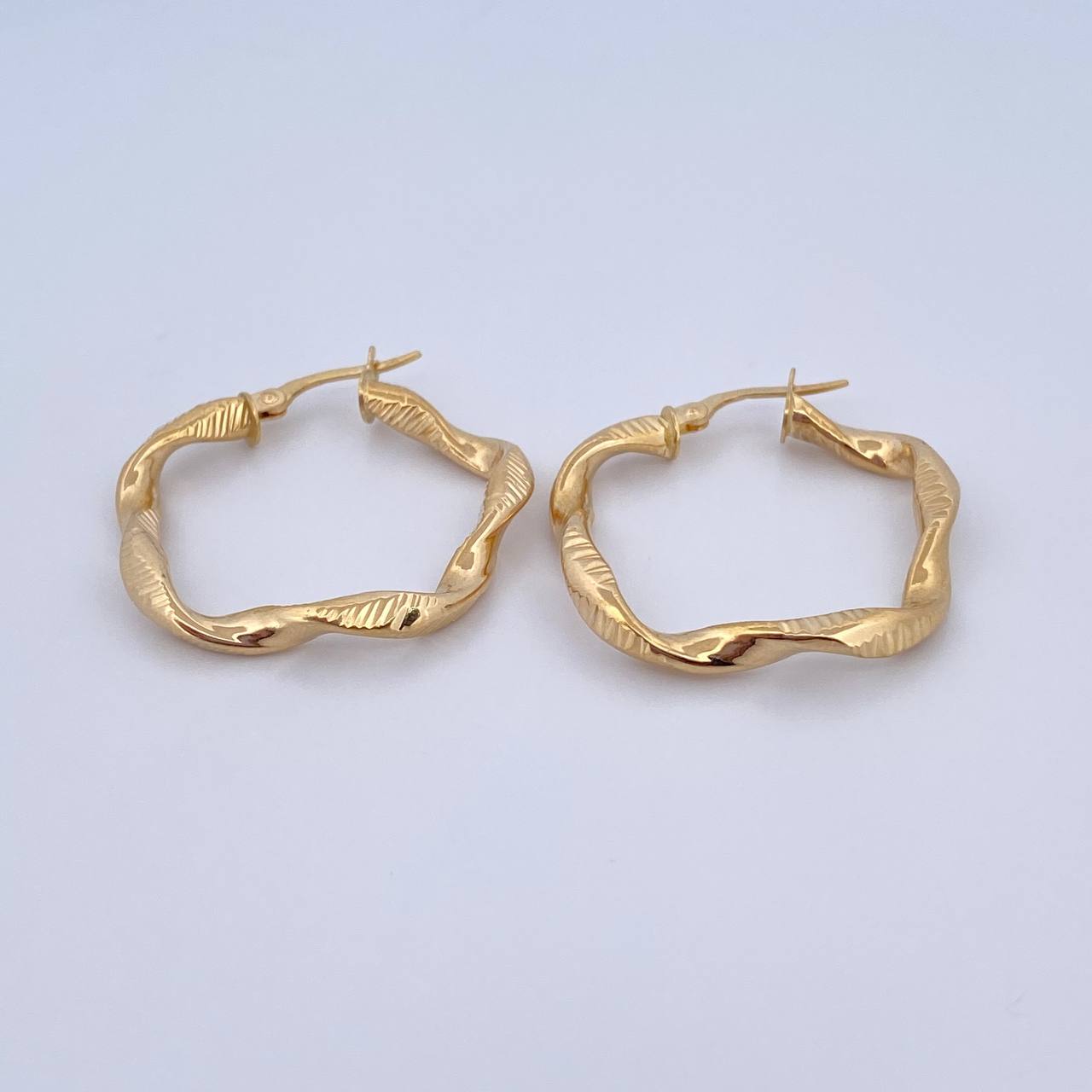 Candongas Milu 2.85gr / 3cm / Entorchadas Texturizadas Oro Amarillo 18K &
