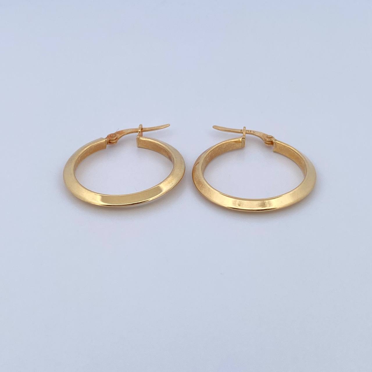 Candongas Clau 1.95gr / 2.7cm / Lisas Oro Amarillo 18K &