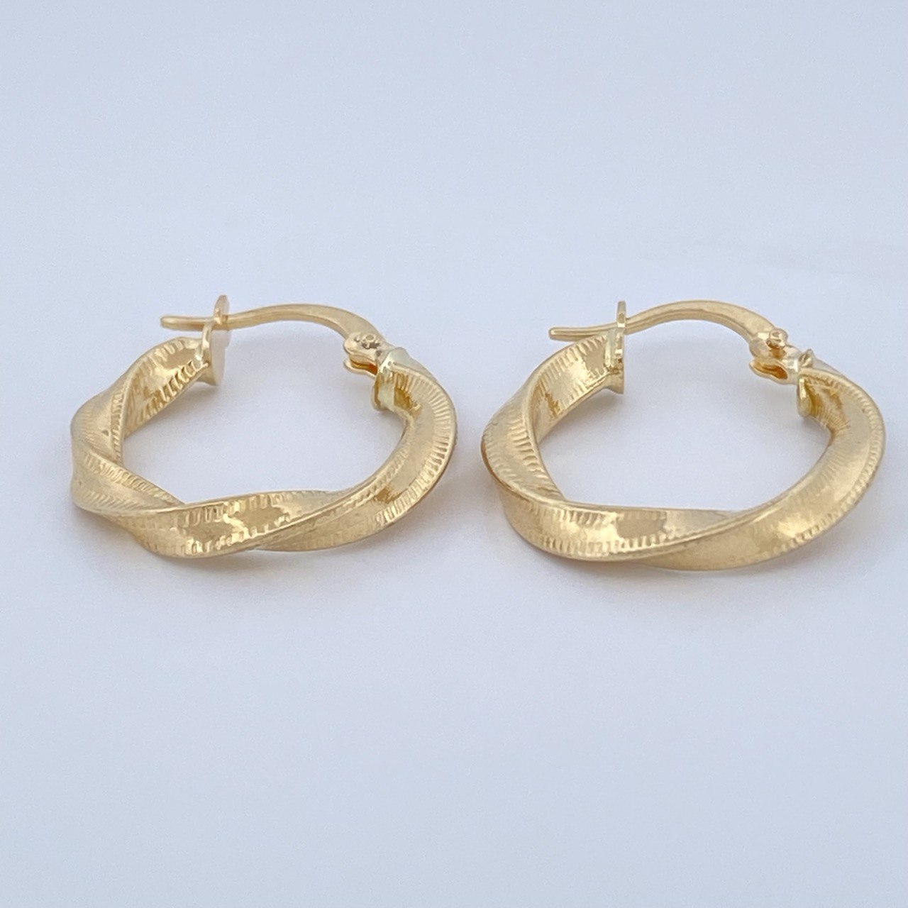 Candongas Deis 1.9gr / 2.3cm / Oro Amarillo 18K &