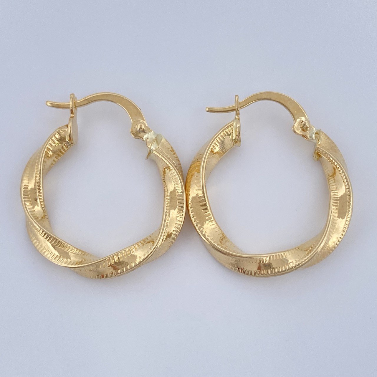 Candongas Deis 1.9gr / 2.3cm / Oro Amarillo 18K &