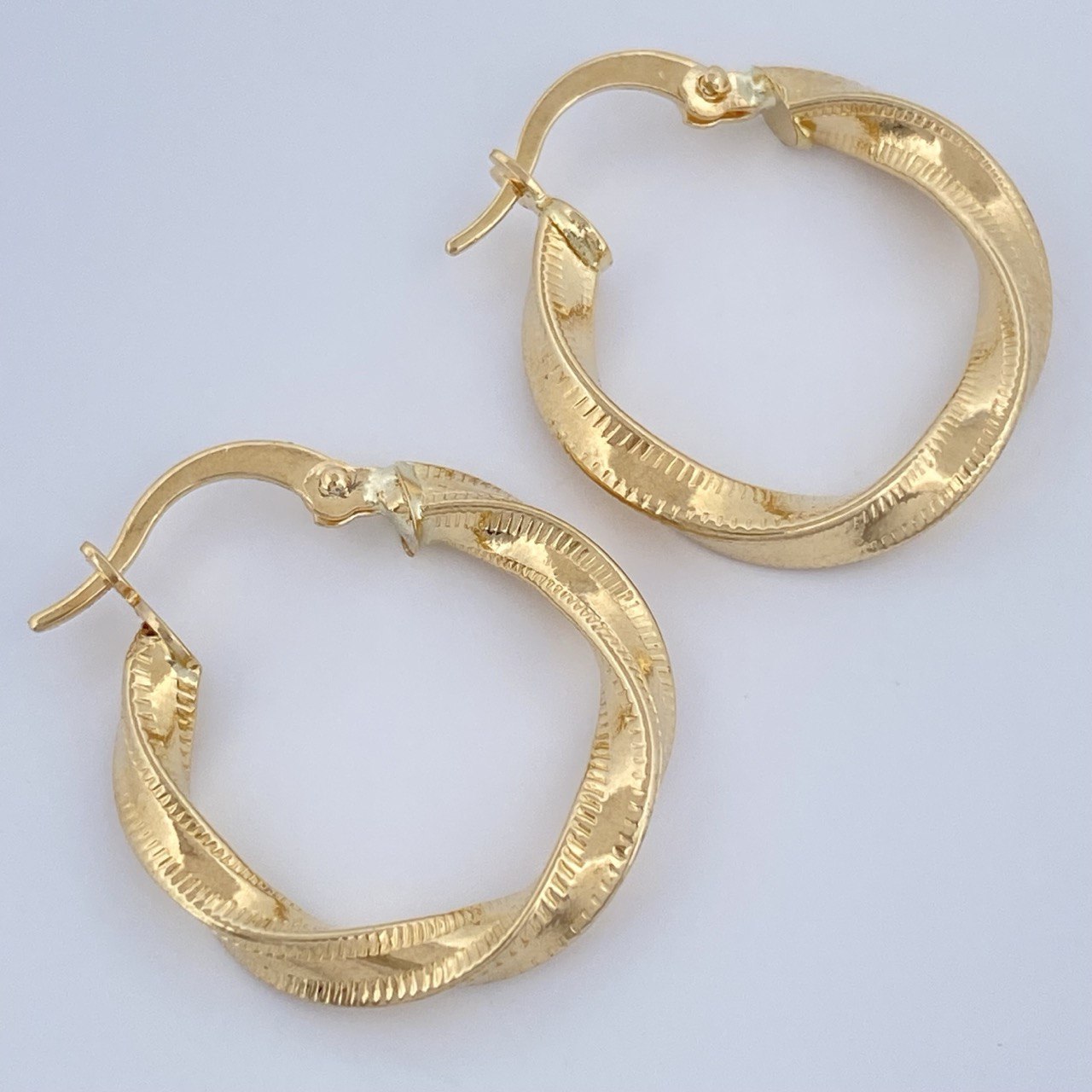 Candongas Deis 1.9gr / 2.3cm / Oro Amarillo 18K &