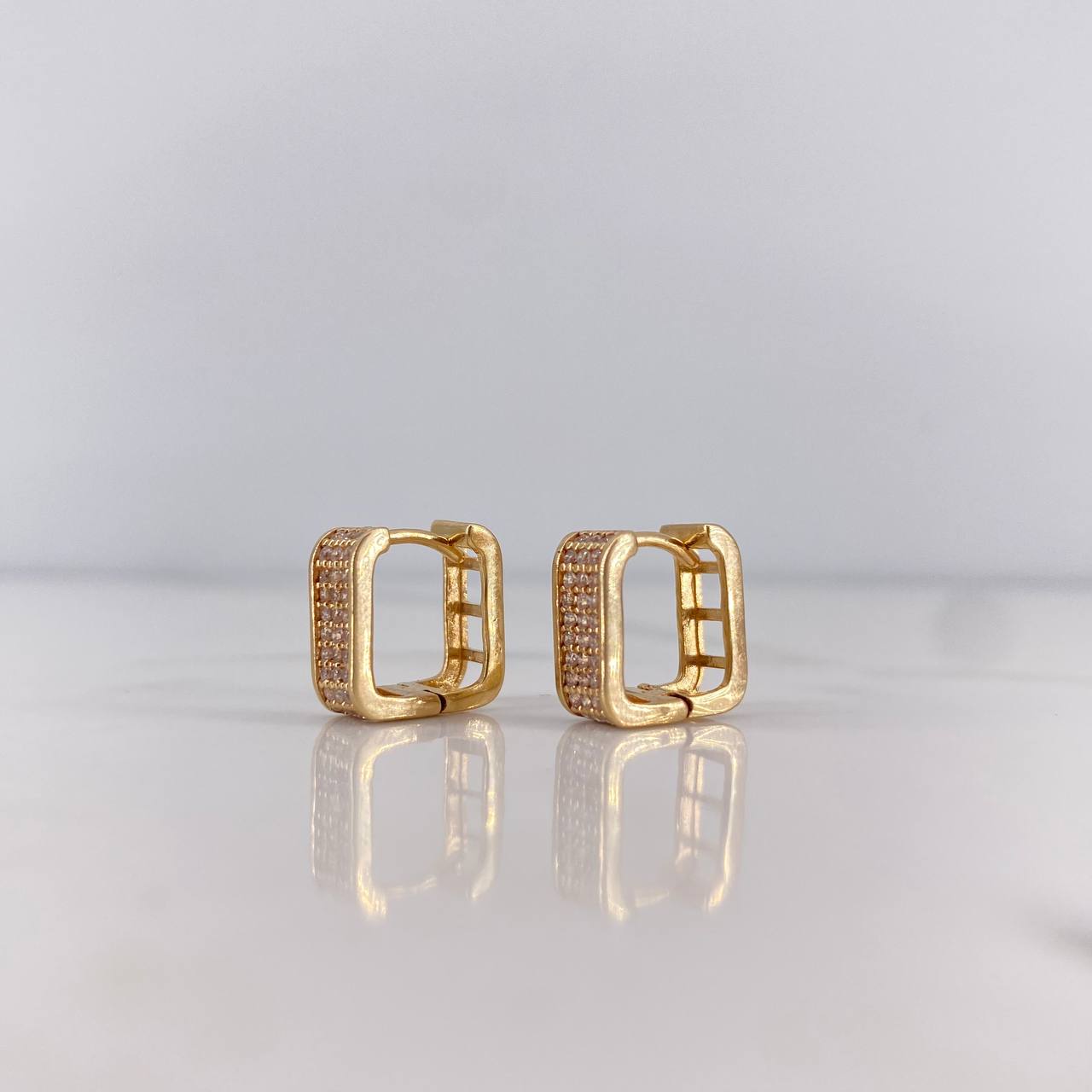 Candongas Rusticas 3.5gr / 1.2cm / Circones Blancos Oro Amarillo 18K $
