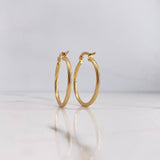 Candongas Juli 2.9gr / 2.8cm / Rayadas Oro Amarillo 18K $