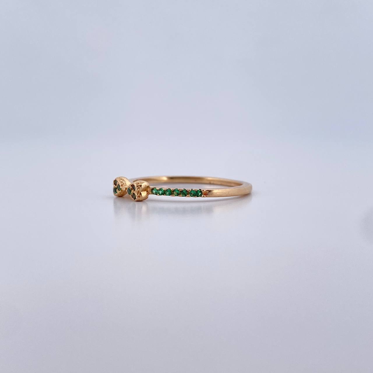 Anillo Moño Churumbela 1.75gr / T7 / Circones Verdes Oro Amarillo 18K $