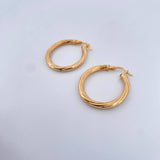 Candongas Mary 2.8gr / 3cm / Rayadas Oro Amarillo 18K $