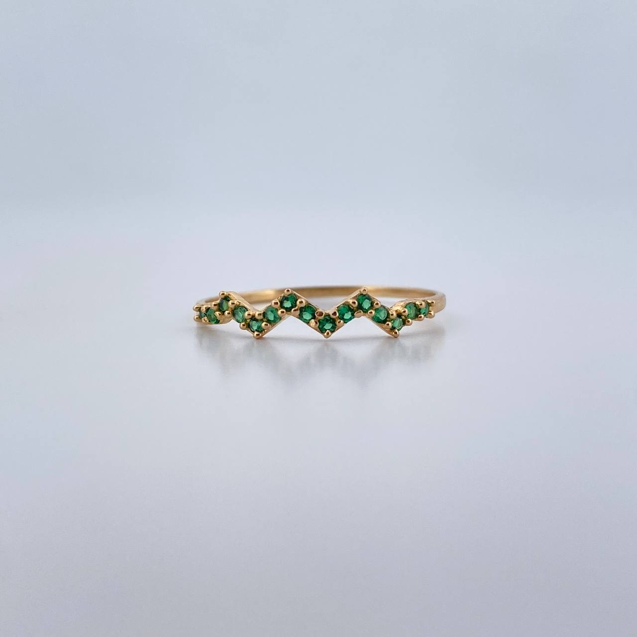 Anillo Churumbela 0.95gr / T7 3/4 / Circones Verdes Oro Amarillo 18K $