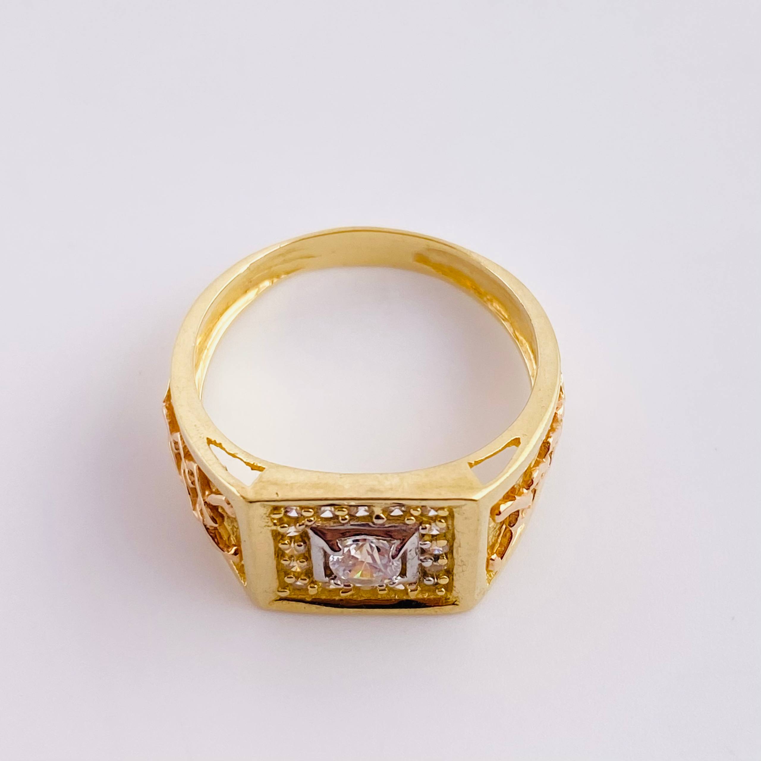 Anillo Resplandor Elegante 5.95g / T10 Tres Oros 18K
