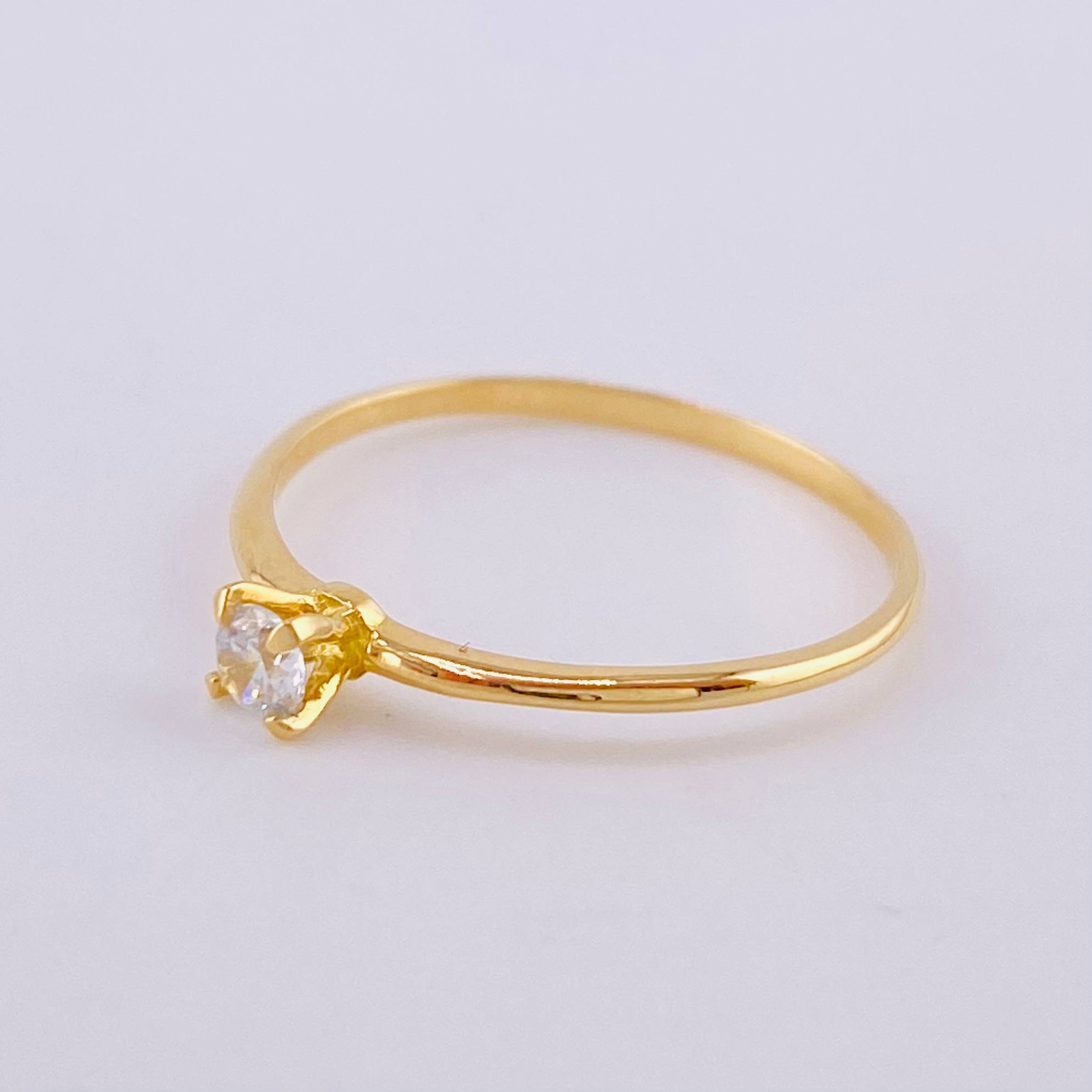 Anillo Solitario 0.9g / T6 1/4 Oro Amarillo 18K