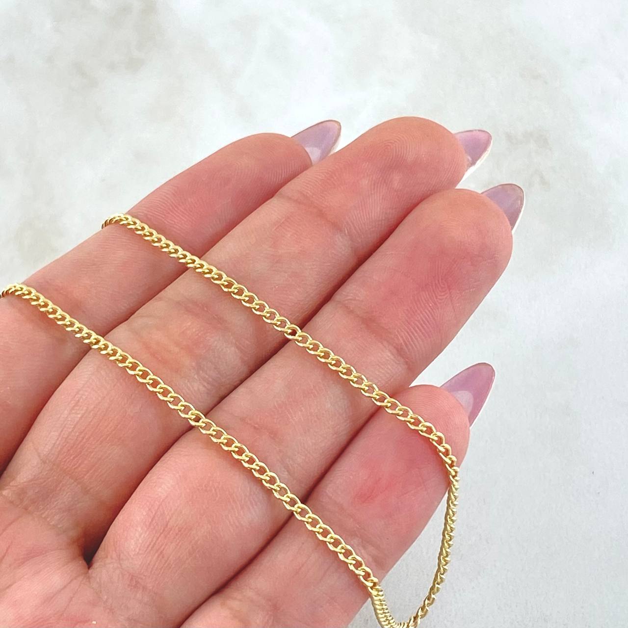 Cadena Cubana 2.75gr / 45cm / 2.4mm Oro Amarillo +1 18K
