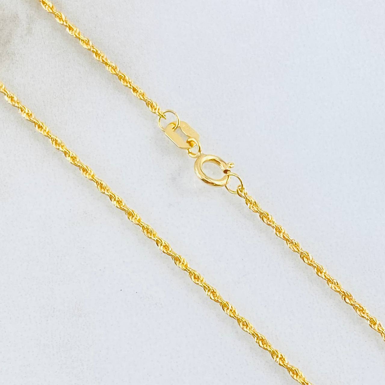 Set Cadena y Dije Lazo + Virgen Guadalupe 1.3gr / 45cm / Oro Amarillo 18K (Oferta)