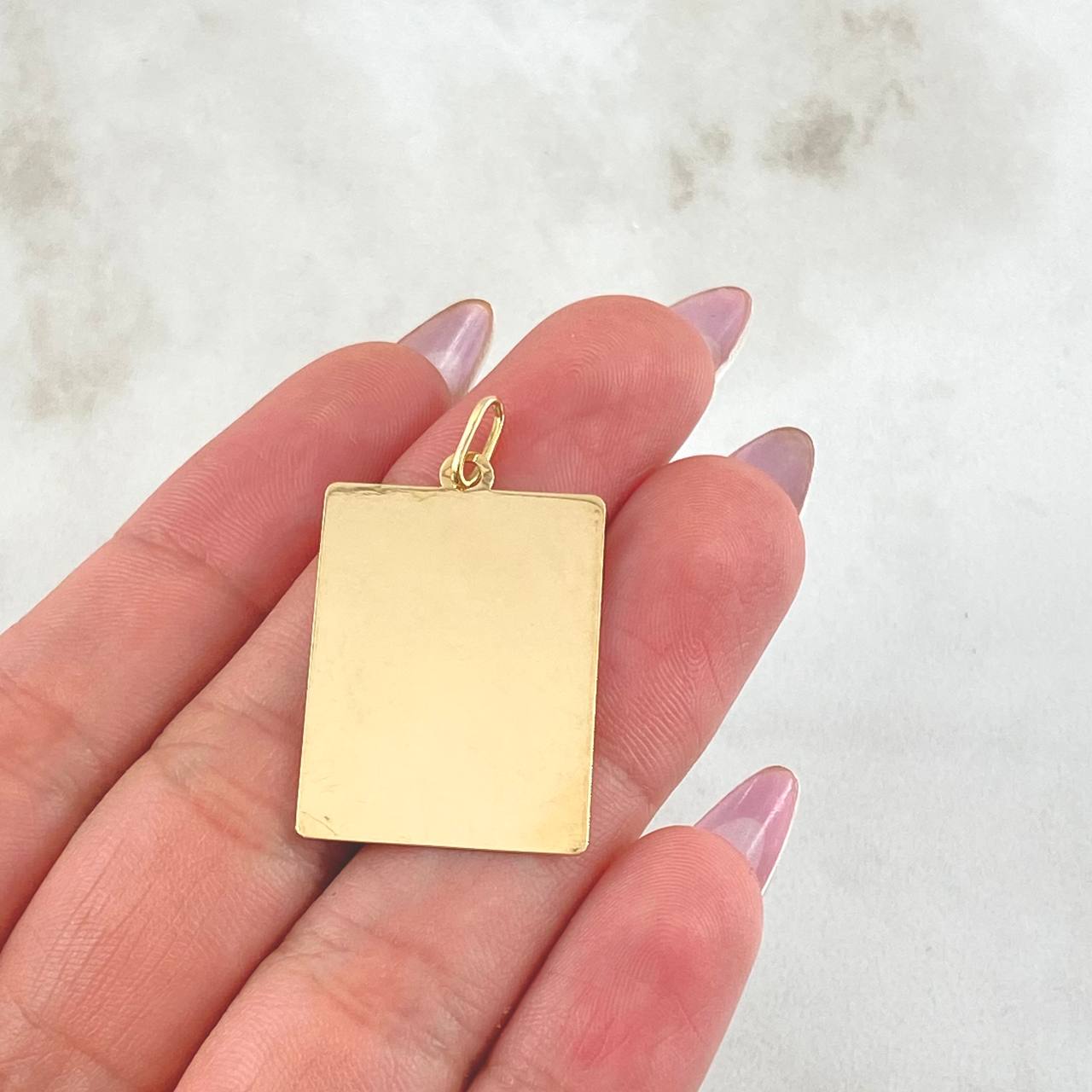 Dije Placa 2.4gr / 3.5cm / Oro Amarillo 18K
