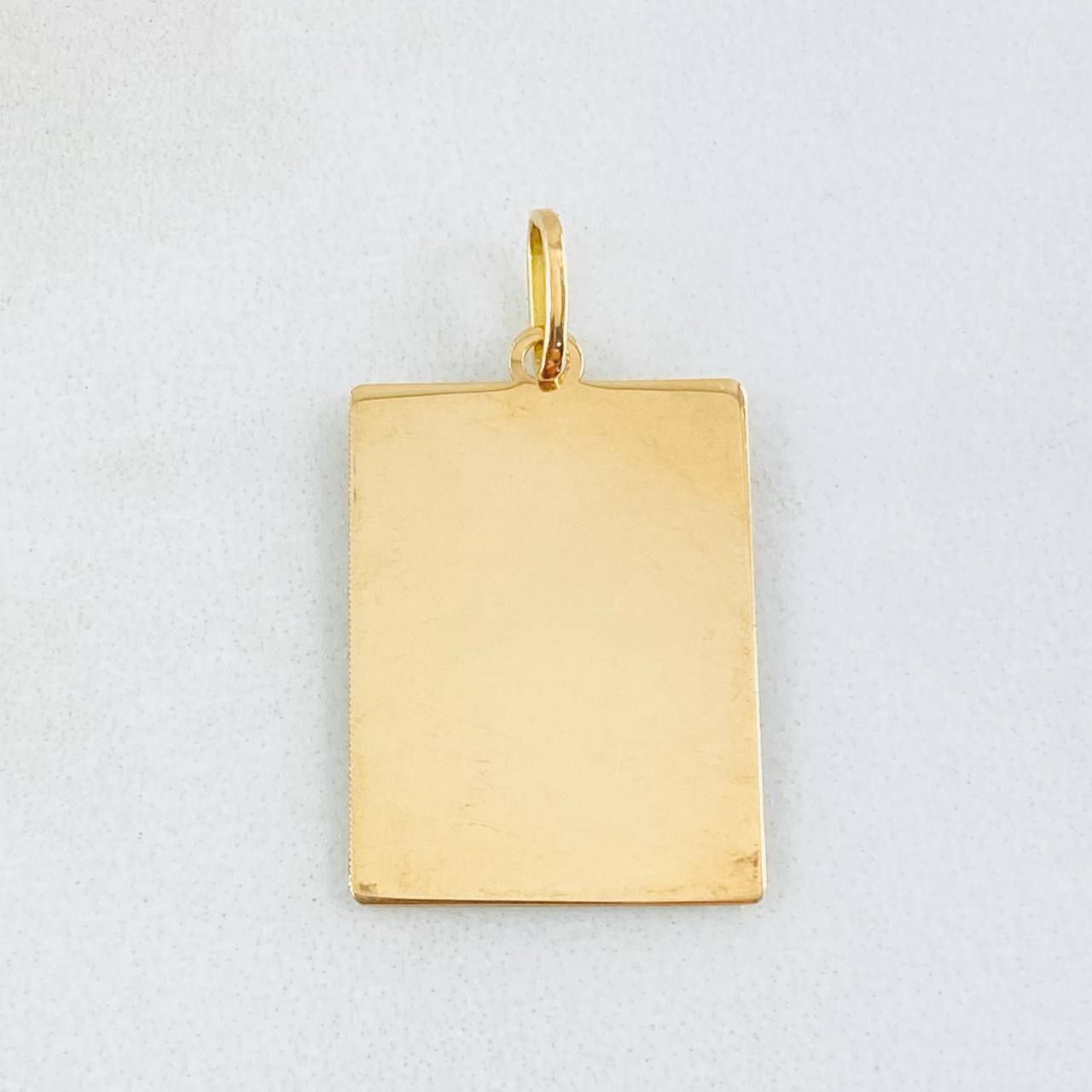Dije Placa 1.2gr / 2.7cm / Oro Amarillo 18K