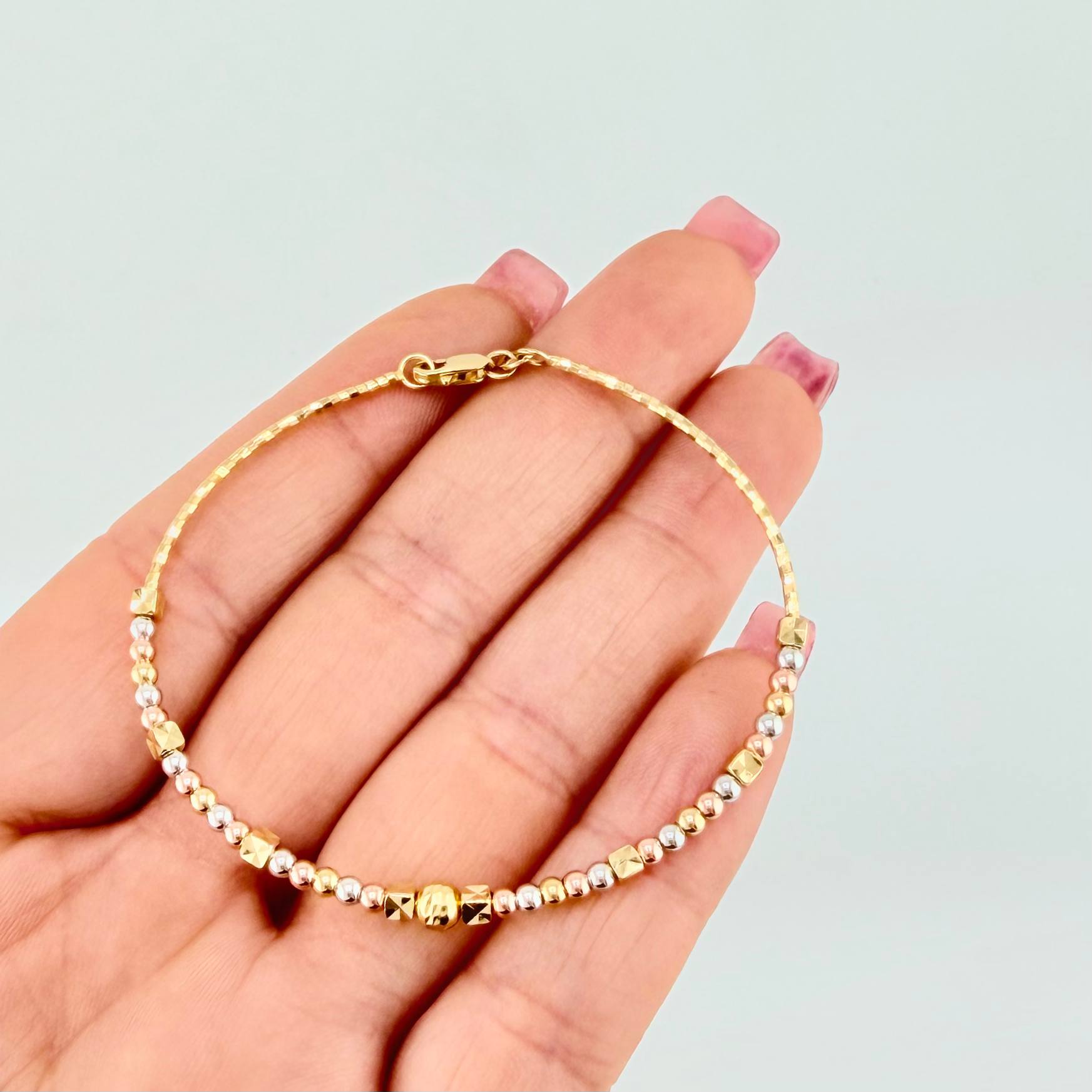 Pulso Aro Matrona Cubos Dimantados 3.7gr / 17cm / 2.5mm Tres Oros +4 18K ©