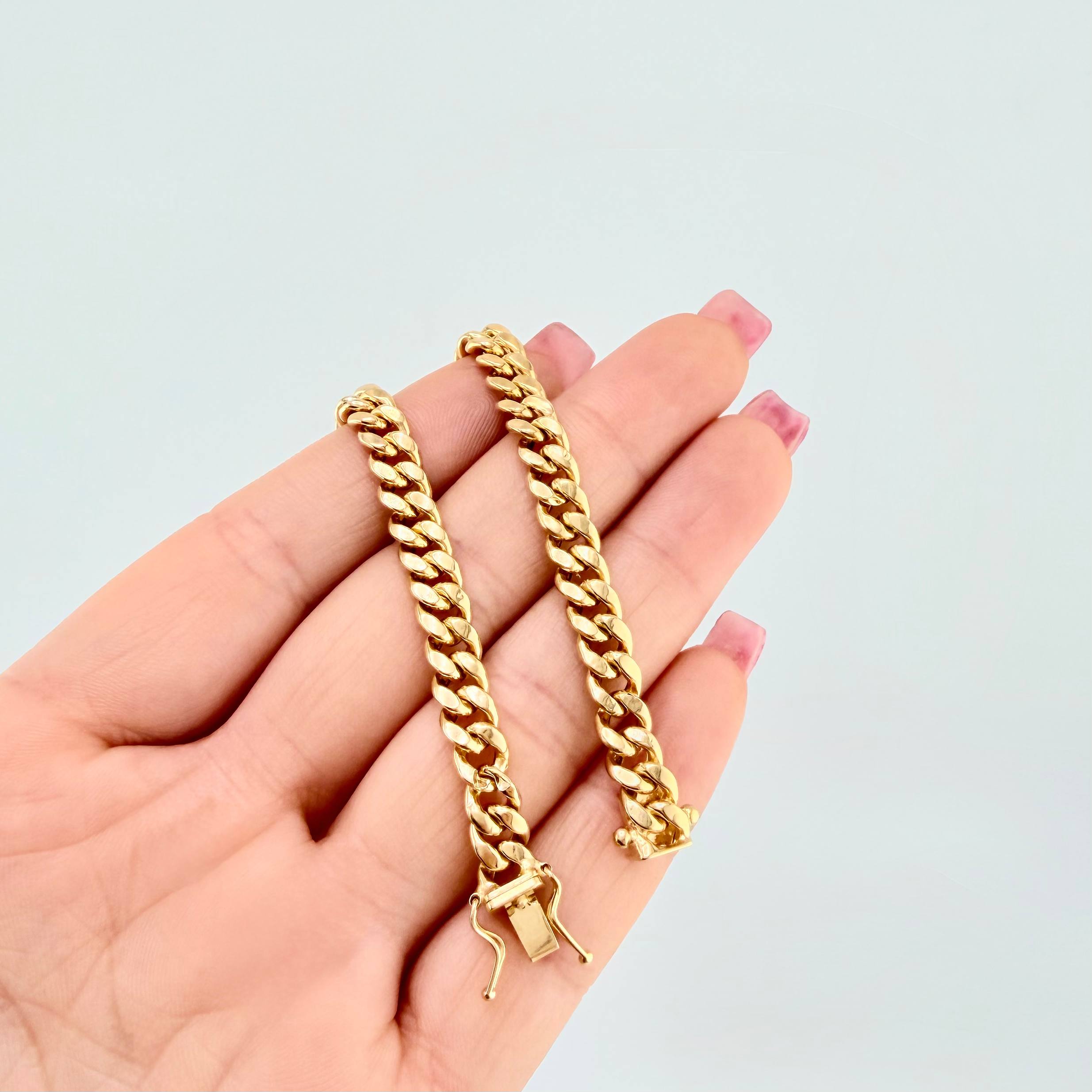 Pulso Cubana 6.8gr / 21.5cm / 6mm Oro Amarillo +1 18K ©