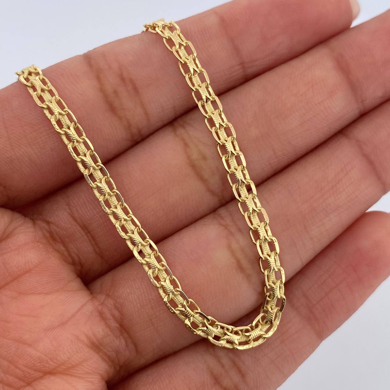 Pulso Chino 3.35gr / 19cm / 3mm Oro Amarillo 18K $
