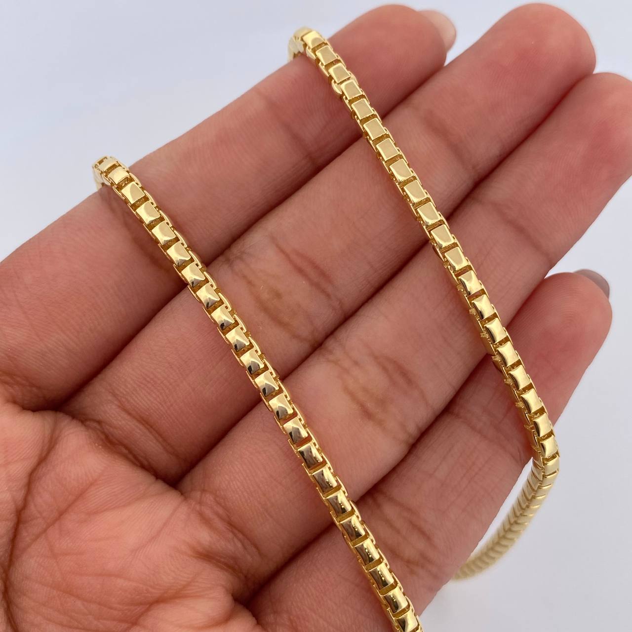 Cadena Infinito Tipo Veneciana 15.4gr / 63cm / 2.7mm Broche Misil Circones Blancos Dos Oros Amarillo Blanco +2 18K &