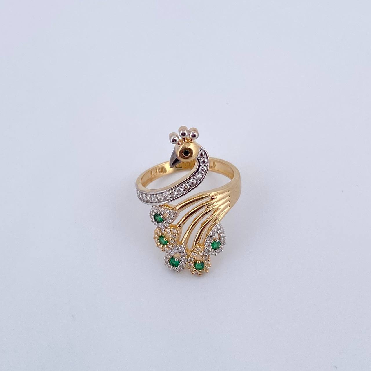 Anillo Pavo Real 4.8gr / T6 3/4 / Circones Negro Verdes Blancos Tres Oros 18K $